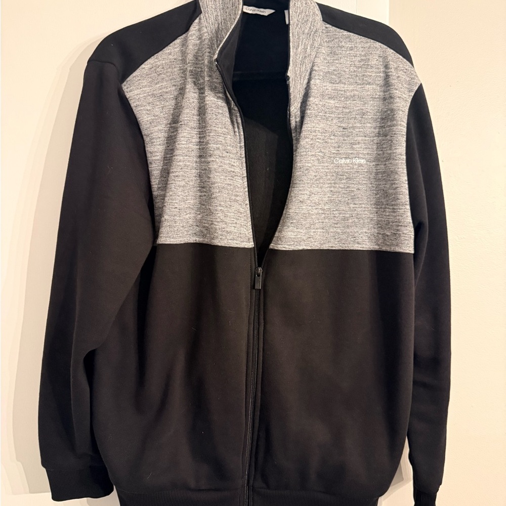 Calvin Klein Men’s Black and Gray Zip-Up Sweater Jacket